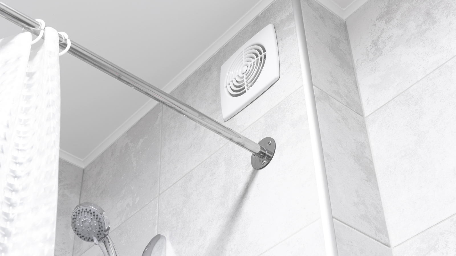 Condensation on windows: why do windows fog up? 9 A bathroom fan can help reduce humidity in the bathroom